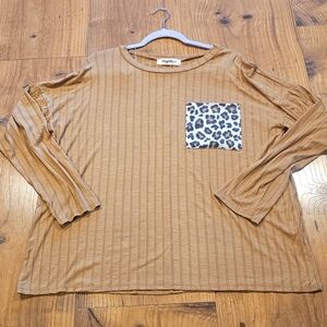 NWOT Haptics Top